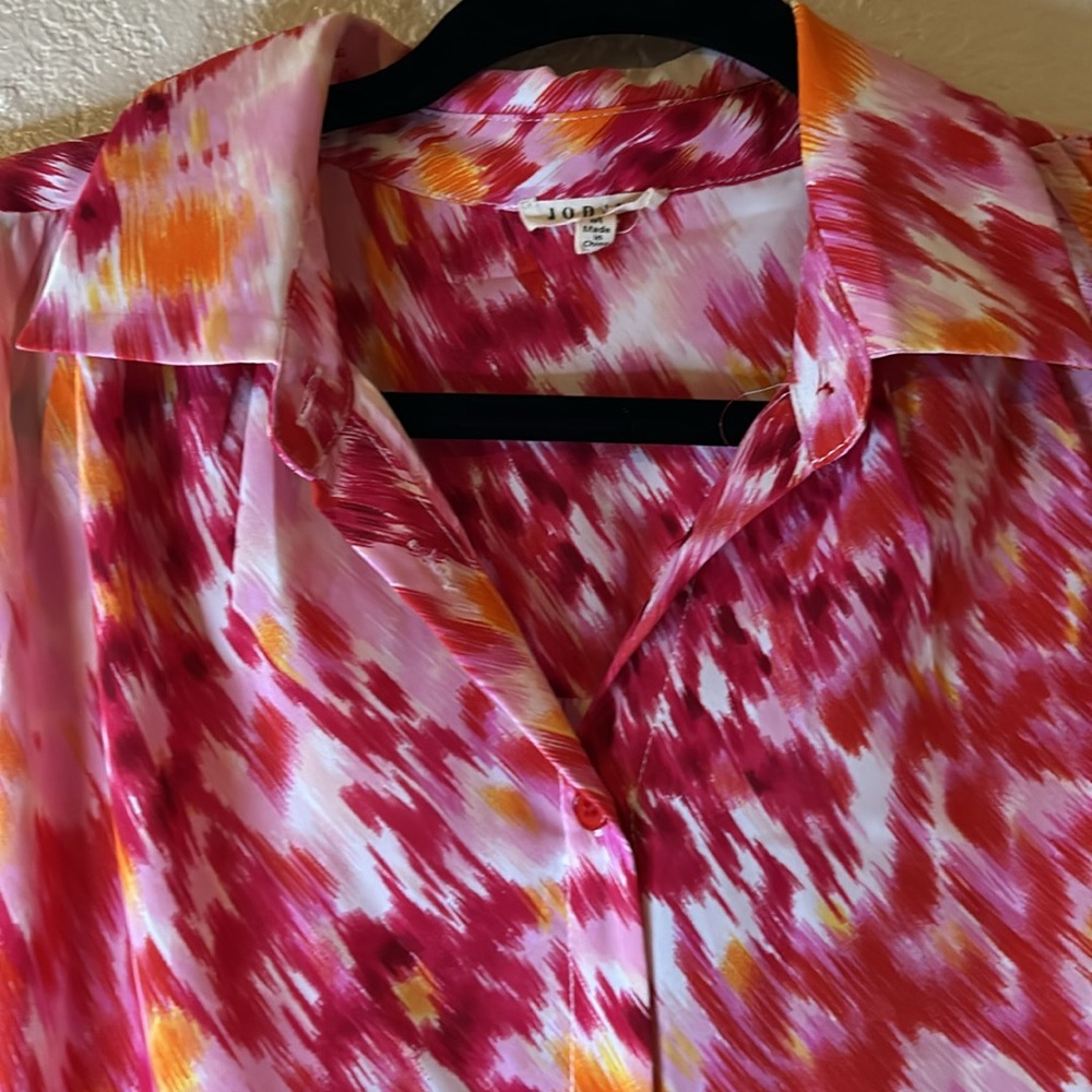 Button up blouse - Picture 2 of 6